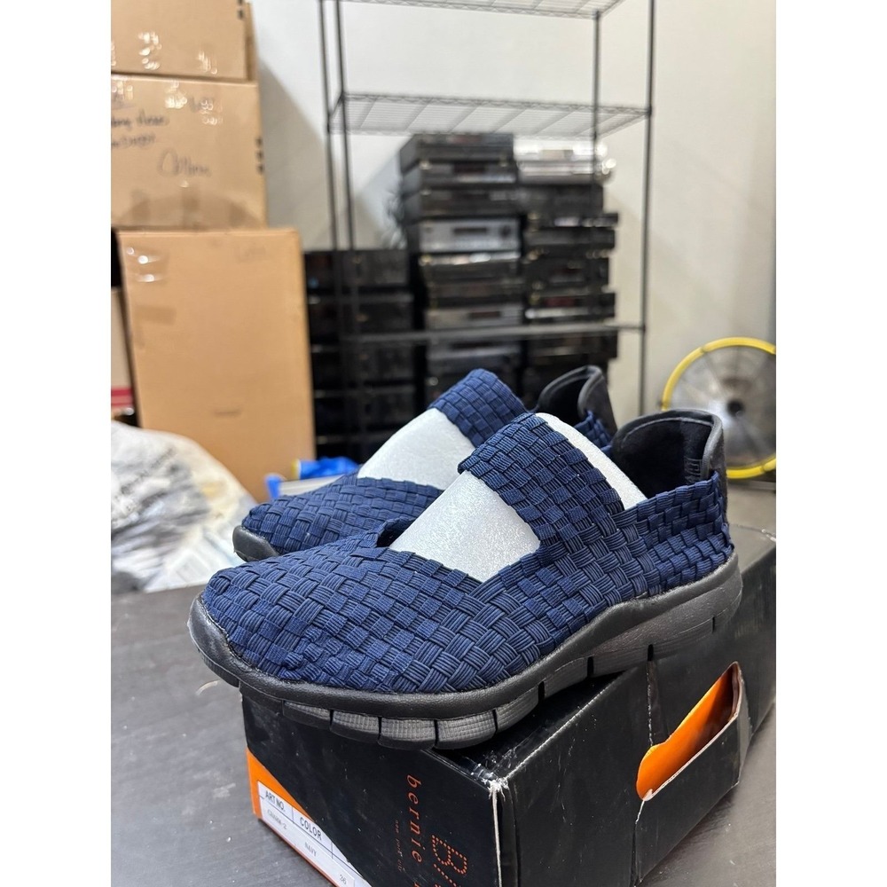Bernie mev charm 2 navy size 36 / us 5